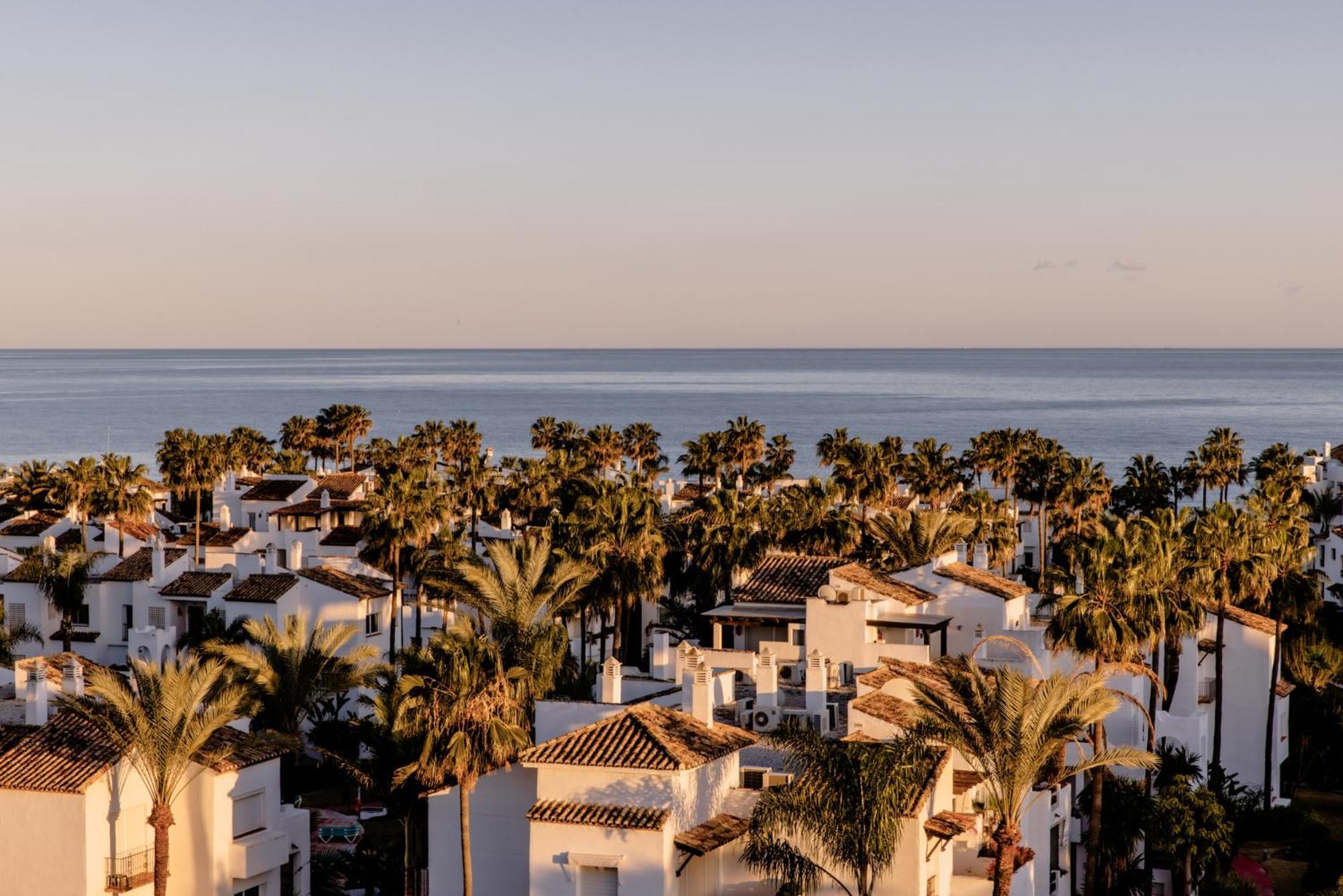The Flag Hotel Marbella, Estepona Adult Recommended Ngoại thất bức ảnh
